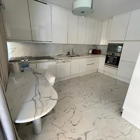 Apartment Vacances A Louer A Nice Centre Ville / Bord De Mer
